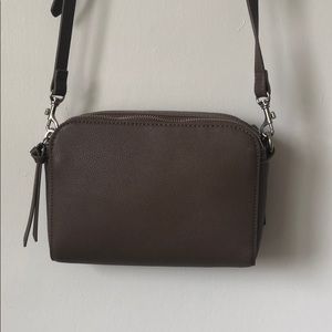 Chic Crossbody